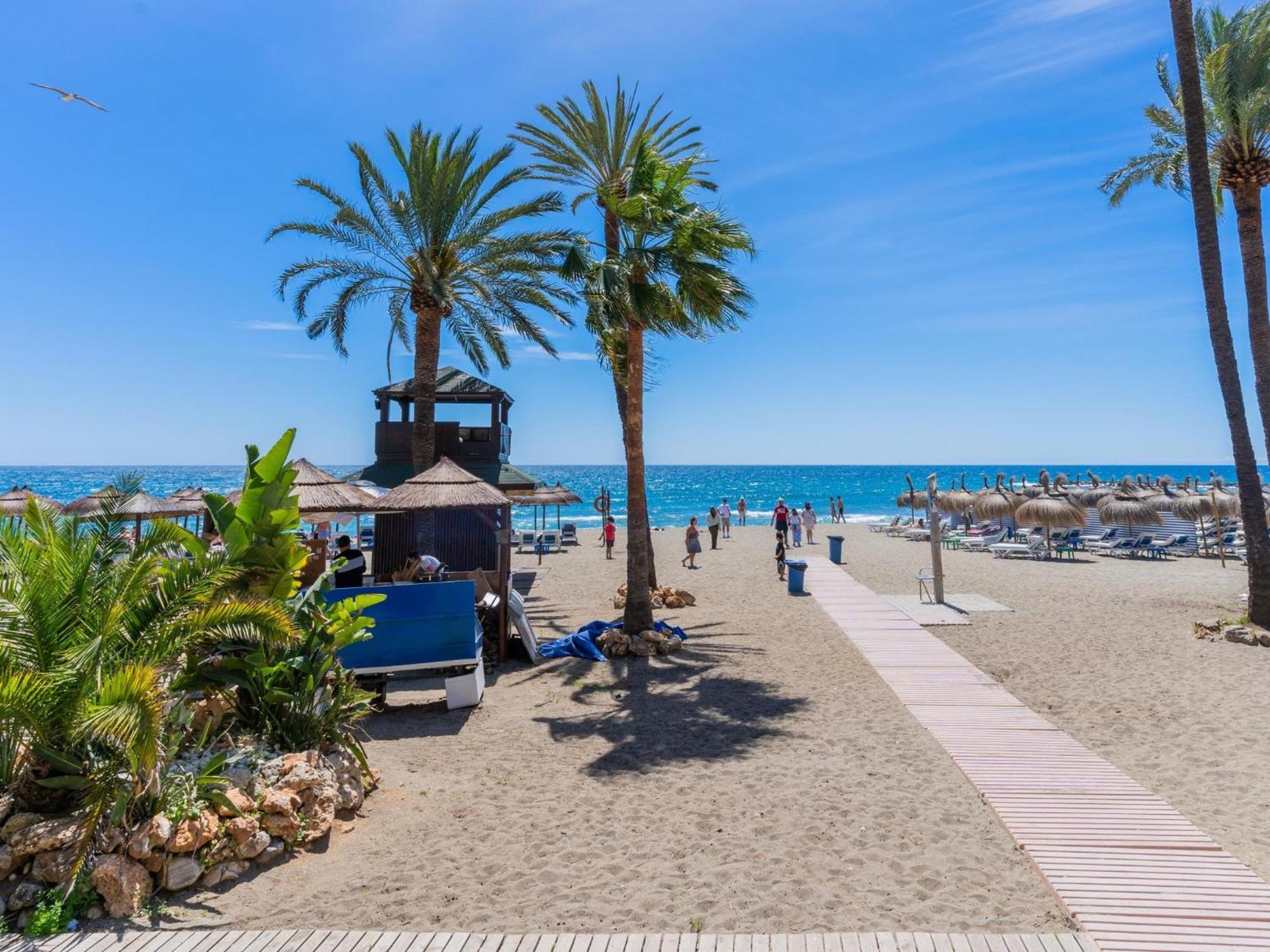 Calma Mediterraneo Marbella Buitenkant foto